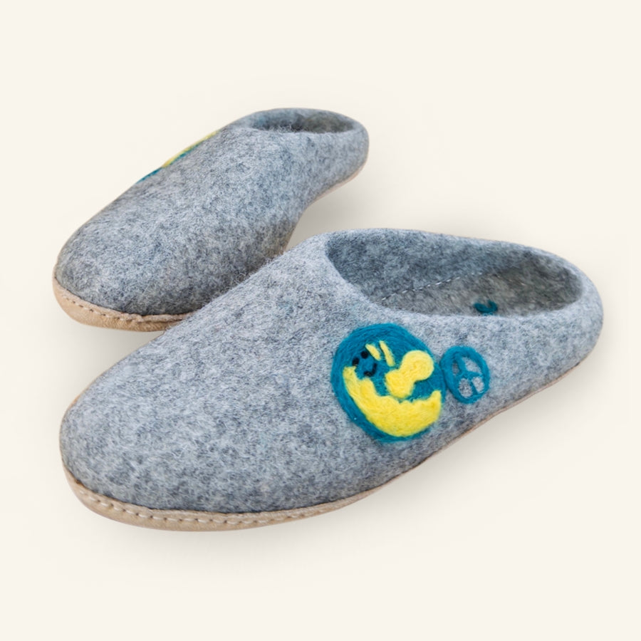 Love Ewe Hand-Felted Organic Wool Slippers for Men (Peace-LG) in gray feature a yellow and blue smiley face and peace sign design on the left slipper, handcrafted from organic New Zealand wool.