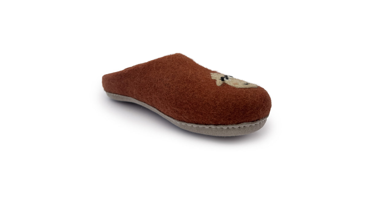A single blush Love Ewe Hand-Felted Organic Wool Slipper for women with a gray sole is displayed on a white background.