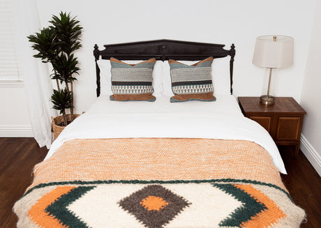 Handmade Organic Natural 100% Sheep Wool Woven Statement Blanket Bed Covering Bedspread Duvet