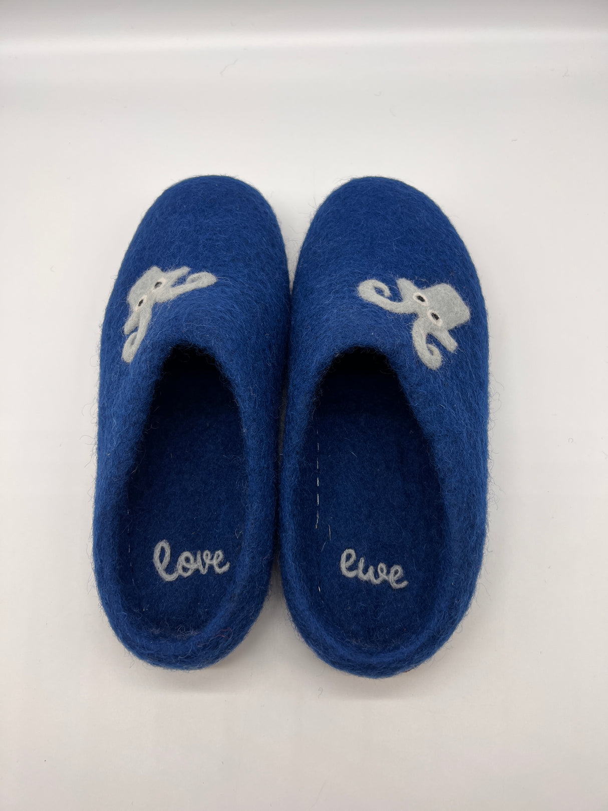 Love Ewe Hand-Felted Organic Wool Slippers for Men (Blu)