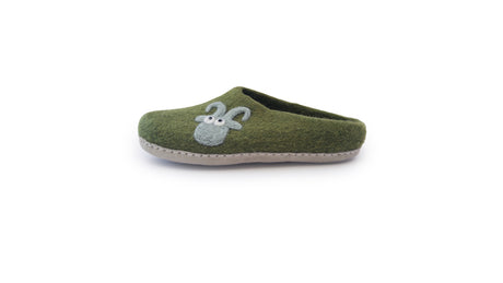 Love Ewe Hand-Felted Organic Wool Slippers for Men (Blu-G) feature a gray animal face design and are handmade in Nepal from organic wool. These fair trade slippers are displayed on a white background.