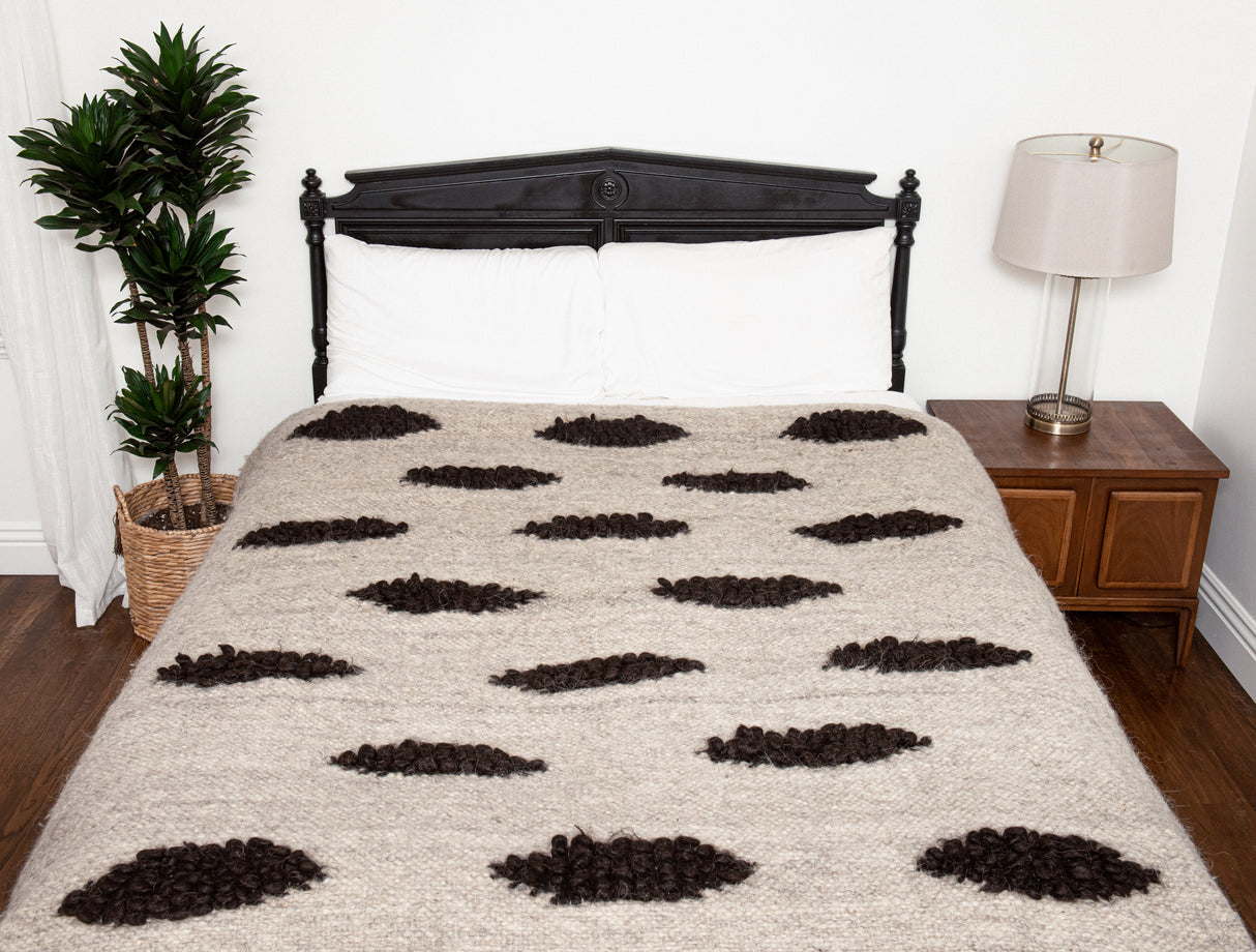 Khmara (Cloud) Wool Statement Bed Blanket