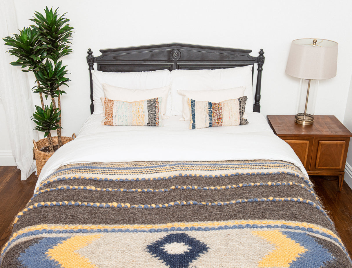 Zoloty (Golden) Wool Statement Bed Blanket