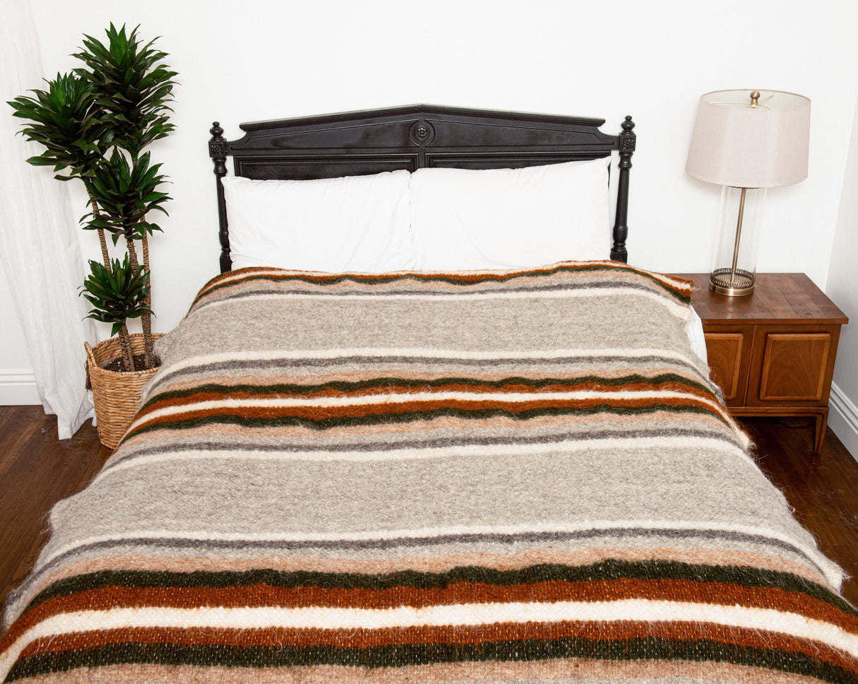 Mudry (Wise) Wool Statement Bed Blanket